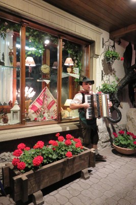 Consorzio turistico Marmolada Rocca Pietore Dolomiti com.xlbit.lib.trad.TradUnlocalized@3705cd6f