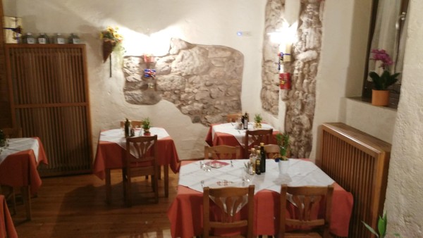 Das Restaurant Mezzolombardo Travaion