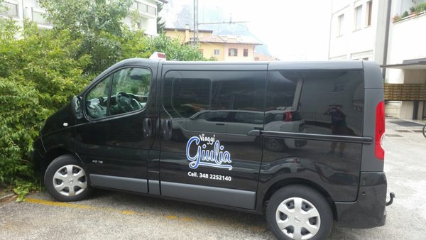 Car hire with driver Viaggi Giulia TradItDeEn [it=Zona di Trento, de=Urlaubsregion Trient, en=Trento and environs]