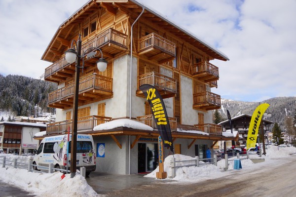Photo exteriors Ski and snowboard rental Olimpionico Sport 2