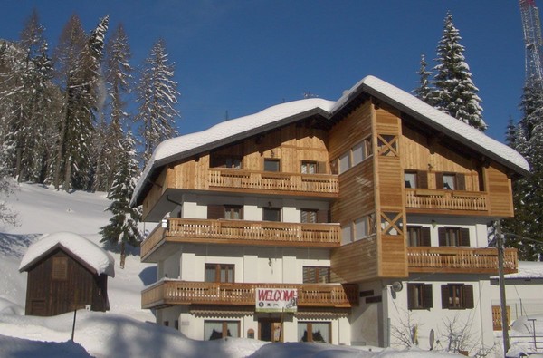 Foto esterno Rifugio-Hotel Remauro