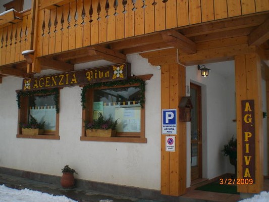 Foto esterno Agenzia Piva