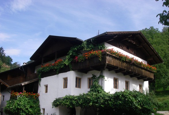 Foto Außenansicht Ferienwohnungen auf dem Bauernhof Vordersteirerhof