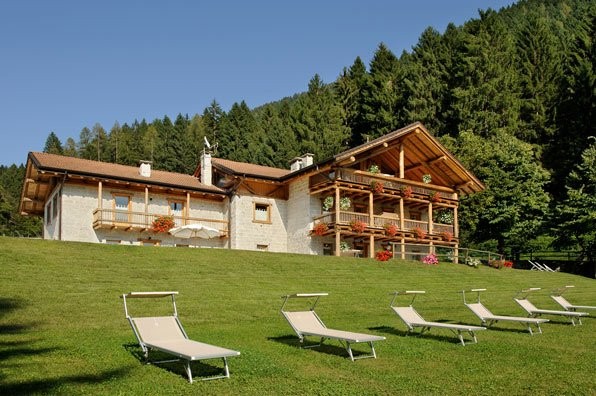 Foto esterno Appartamenti in agriturismo Maso Tesadri