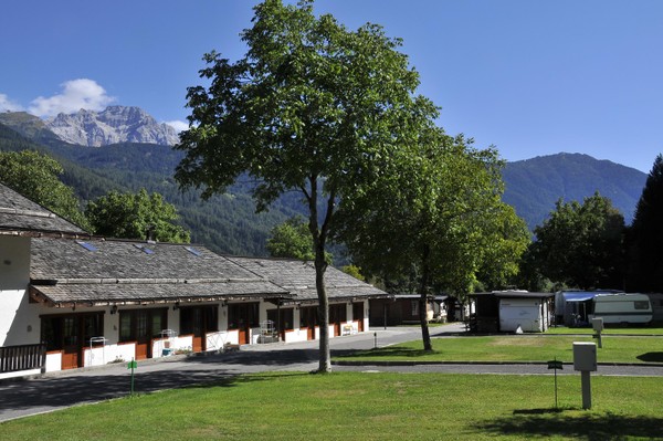Foto Außenansicht Camping Parco Adamello