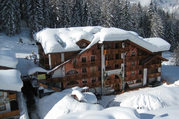 Foto Außenansicht Hotel Dal Bracconiere