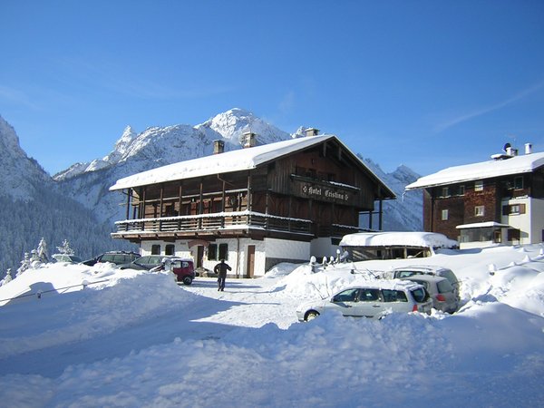 Foto invernale di presentazione Cristina - Hotel 3 stelle
