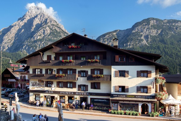 Foto Außenansicht Hotel Posta