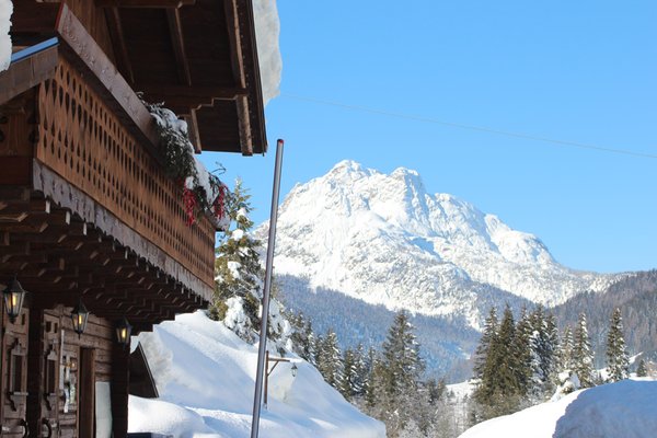 Foto invernale di presentazione Alpin Haus - B&B + Appartamenti