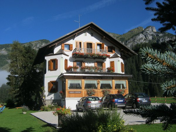 Foto esterno in estate Quinz