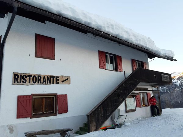 Photo exteriors in winter Monte Siera