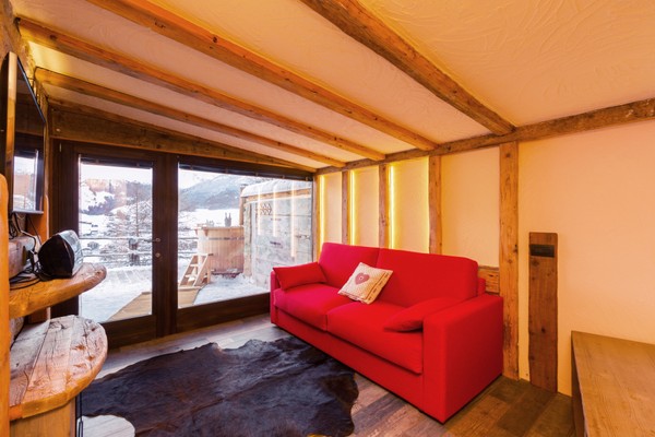 The living area Chalet Charm