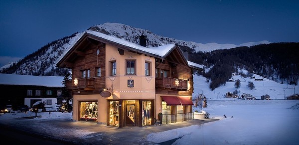 Foto esterno Chalet Layla