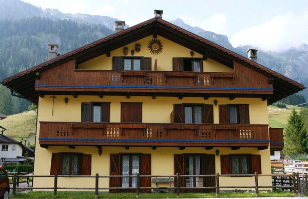Foto Außenansicht Ferienwohnungen Casa Sonne