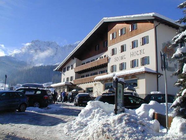 Foto Außenansicht im Winter Sport Hotel