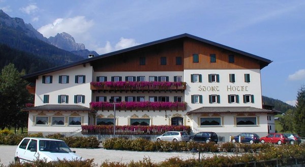 Foto esterno Sport Hotel