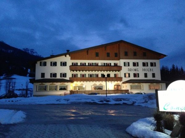 Foto Außenansicht im Winter Sport Hotel