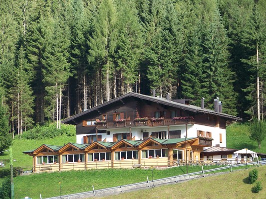 Foto esterno Hotel Krissin
