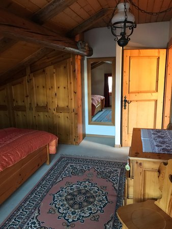 Foto vom Zimmer Ferienwohnungen De Martin Topranin Nicola
