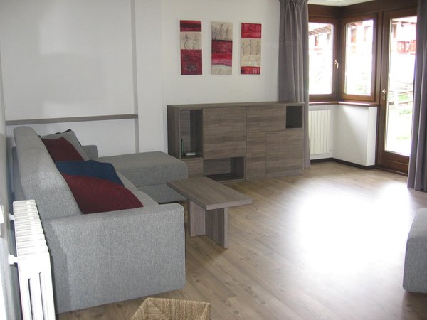 Der Wohnraum Ferienwohnungen Ribul Moro Licia