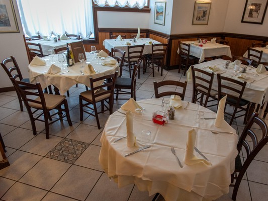 The restaurant Passo Pramollo Al Gallo Forcello.1530