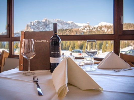 The restaurant Passo Pramollo Al Gallo Forcello.1530