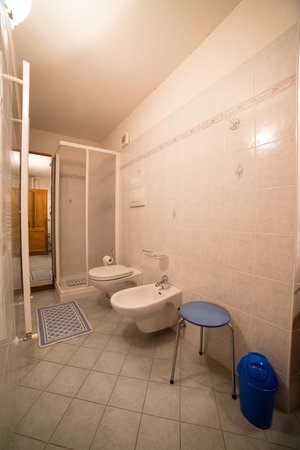 Foto vom Bad Ferienwohnung Zambelli Tortoi Pamela