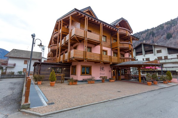 Foto esterno Gimmy's Restaurant