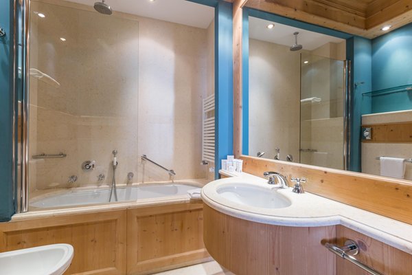 Foto del bagno Radisson Residences Savoia Palace