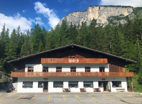 Sommer Präsentationsbild Hotel Dolomiti des Alpes