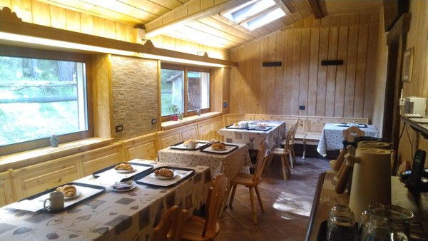 Il ristorante San Vigilio Villa Dolomites Hut
