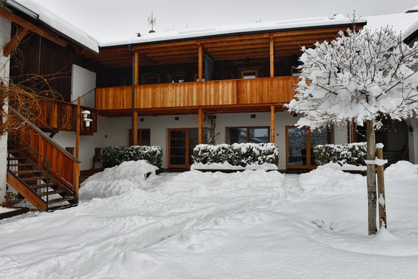 Foto esterno in inverno Appartamenti Mitterhof 1544