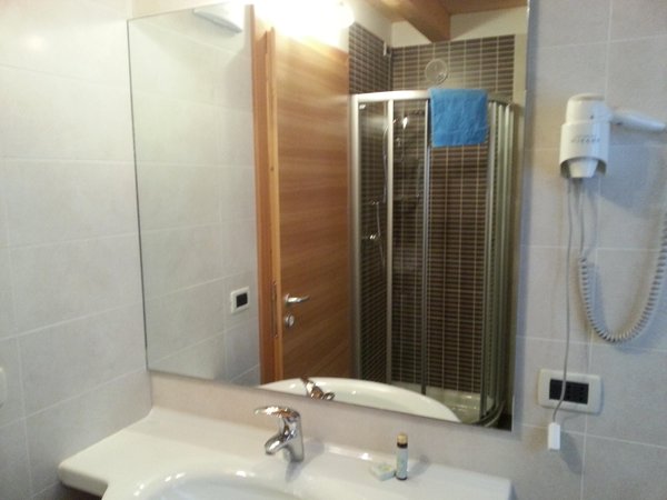 Foto del bagno Appartamenti Chalet Royal