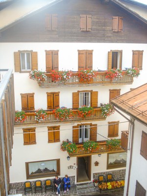 Foto esterno Albergo Larese