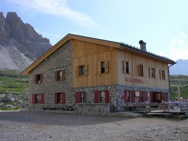 Foto esterno in estate Lavaredo