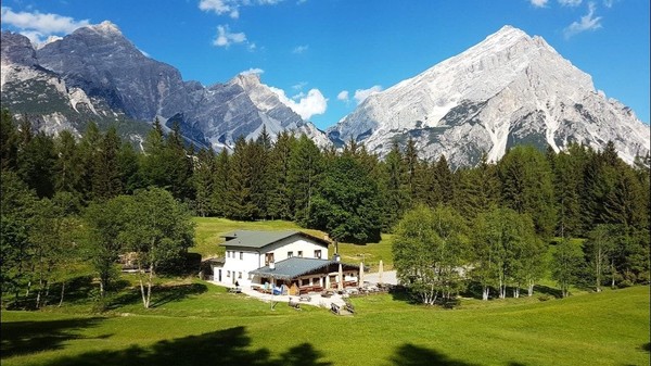 Foto esterno Rifugio Alpe di Senes
