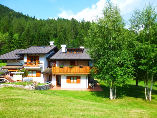 Foto Außenansicht Bed & Breakfast Piana di Nebbiù