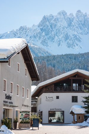 Foto esterno in inverno Zin Senfter