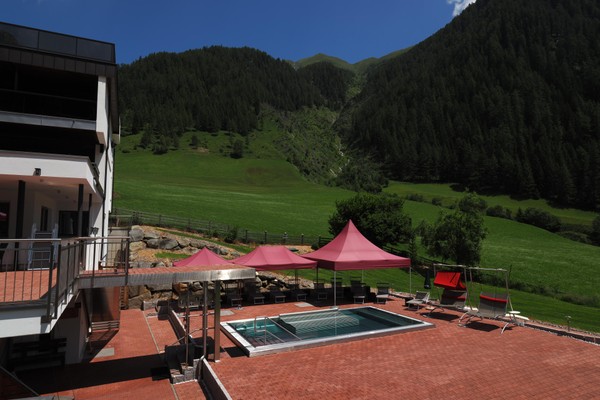 Foto della piscina all'aperto