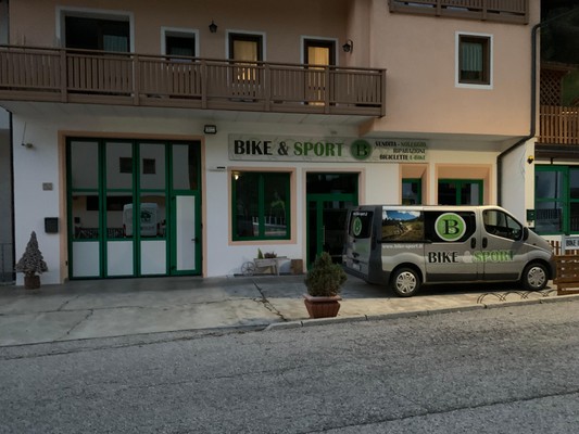 Foto Außenansicht Fahrradverleih Bike&Sport