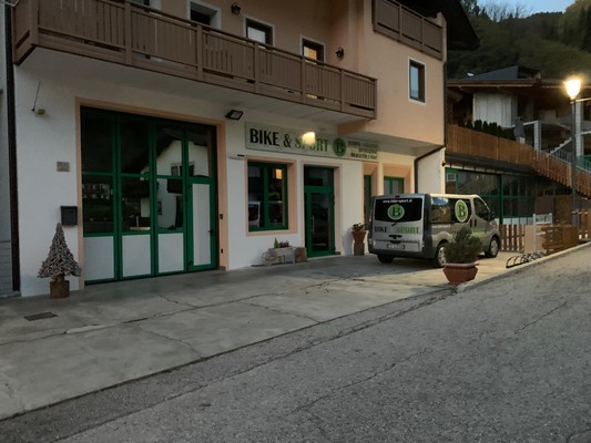 Foto Außenansicht Fahrradverleih Bike&Sport
