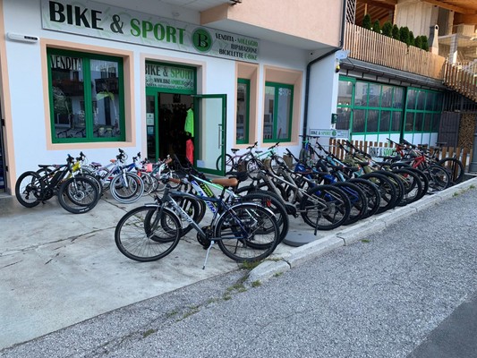 Foto Außenansicht Fahrradverleih Bike&Sport