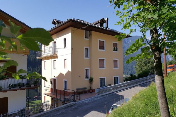 Foto esterno Appartamenti Dolomiti
