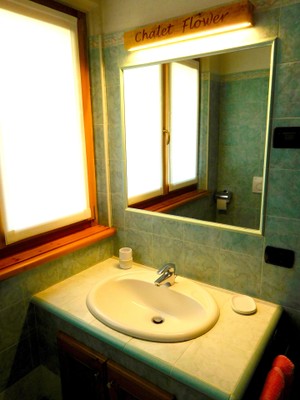 Foto vom Bad Ferienwohnungen Chalet Flower