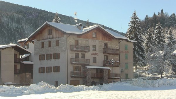Foto invernale di presentazione Residenza El Mas - Appartamento 4 genziane