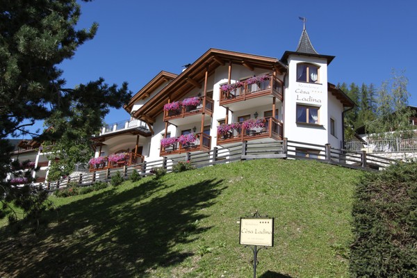 Foto esterno Residence Cësa Ladina
