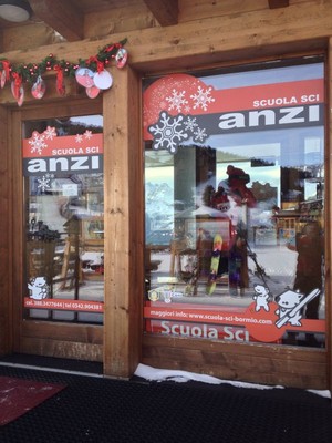 Photo exteriors Ski school Anzi