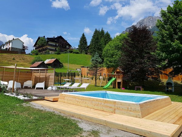 Foto della piscina all'aperto