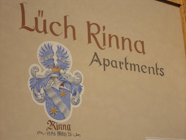 Photo of some details Lüch Rinna