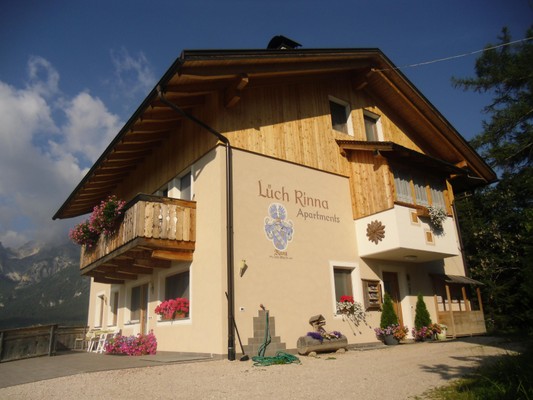 Foto esterno Appartamenti in agriturismo Lüch Rinna